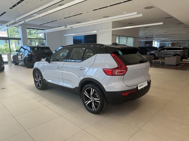 Volvo XC40 Recharge T5 Plug-in Hybrid Recharge R-Design - Foto 7