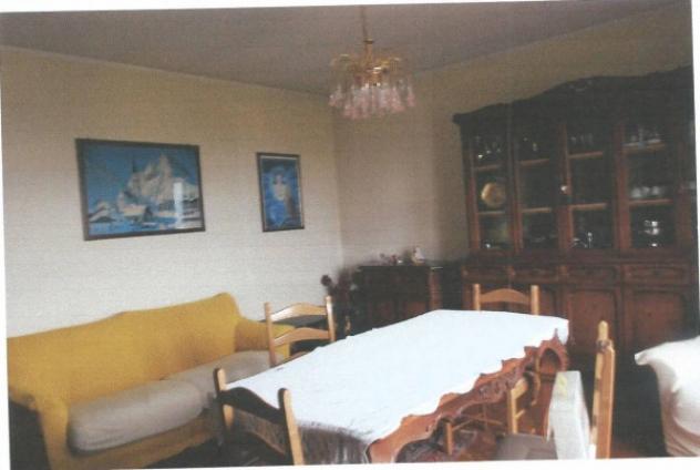 Immobile in asta di 153 m² con più di 5 locali in vendita a Montegabbione - Foto 2