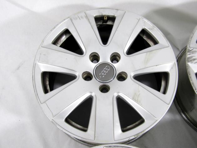 4F0601025AJ SET 4 CERCHI IN LEGA DA 16 POLLICI 5 FORI 7,5JX16H2 ET 45 AUDI A6 SW 2.7 D 132KW AUT 5P (2007) RICAMBIO USATO LEGGERMENTE GRAFFIATI, INTER - Foto 4