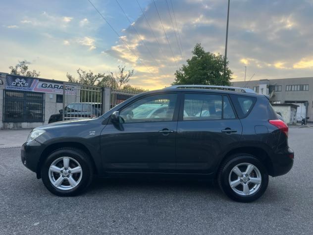 Toyota RAV 4 RAV4 2.2 D-4D 136 CV Luxury - Foto 8