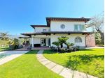 Villa in vendita a Vittoria Apuana - Forte dei Marmi 360 mq  Rif: 1088042