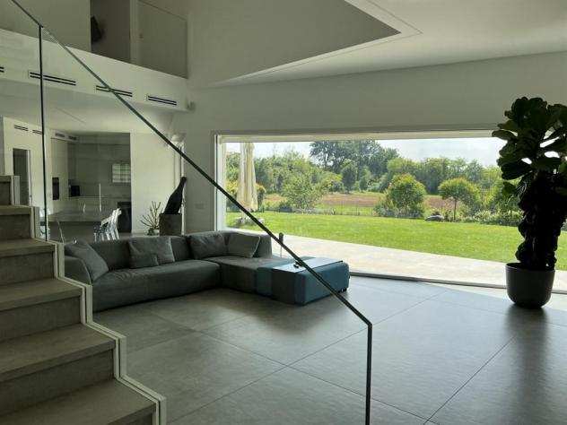 Eleganza Contemporanea e Vista Panoramica nella Villa di Design in classe A a Triuggio Montemerlo - Foto 8