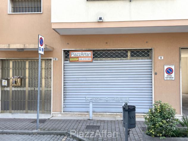 Negozio a Brugine - Rif. BRU65