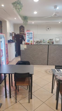 OCCASSIONE IN ZONA CENTRALE Vendesi Pizzeria Attrezzata Cornaredo (MI) - Foto 3