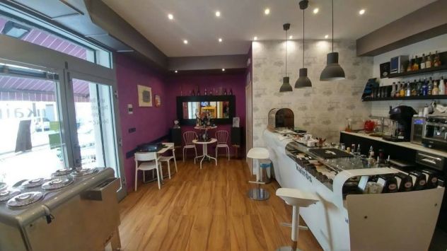 Vendesi attività bar/enoteca