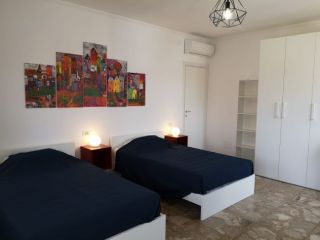 Borgo Roma, posto letto in ampia doppia