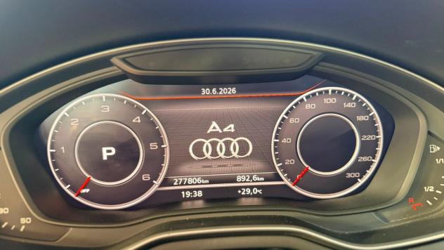 Audi A4 Avant 2.0 TDI 190 CV ultra Design - Foto 8