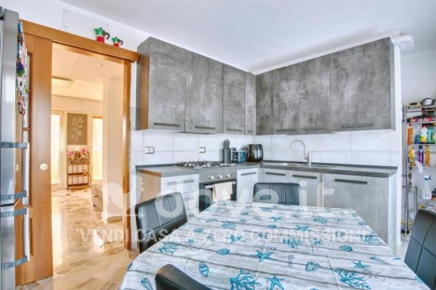 Appartamento di 82 m² con 3 locali e box auto in vendita a Induno Olona - Foto 11