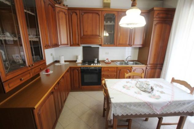 Villa di 170 m² con 5 locali e box auto in vendita a Selvazzano Dentro - Foto 2