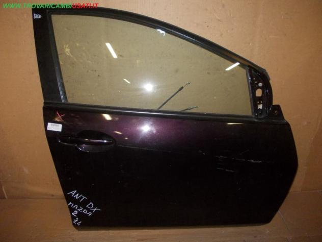 PORTA ANT. D. NERO VIOLA MET MAZDA 2 (DJ) 999-U42015 Carrozzeria  Lamierati esterni  Porte  Porta ant. dx. MAZDA - 2 - 01-02-2011 - 01-03-2015, MAZDA