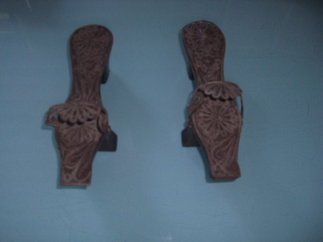 TURCHIA ZOCCOLI PAIO PER BAGNO TURCO FINE NOVECENTO.