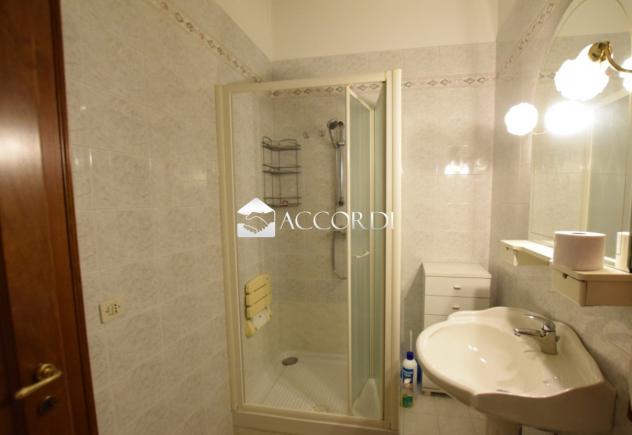 CASA INDIPENDENTE di 5 vani e di 228 mq (ASOLO) rif. BL075 - Foto 12