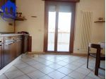 Luminoso appartamento con ingresso indipendente e corte privata – Capannaguzzo