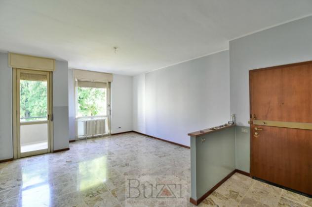 Appartamento di 105 m² con 3 locali e box auto in vendita a Desio - Foto 2