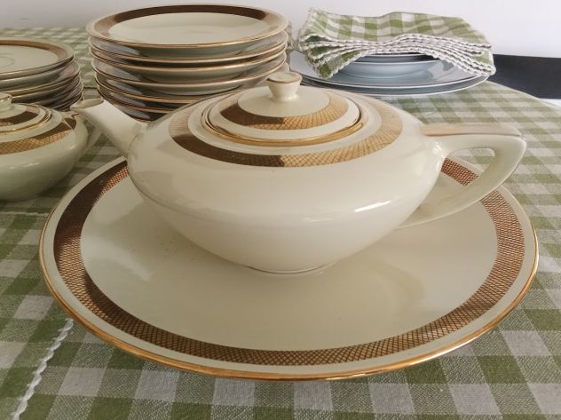 Elegante servizio da tè vintage per otto persone