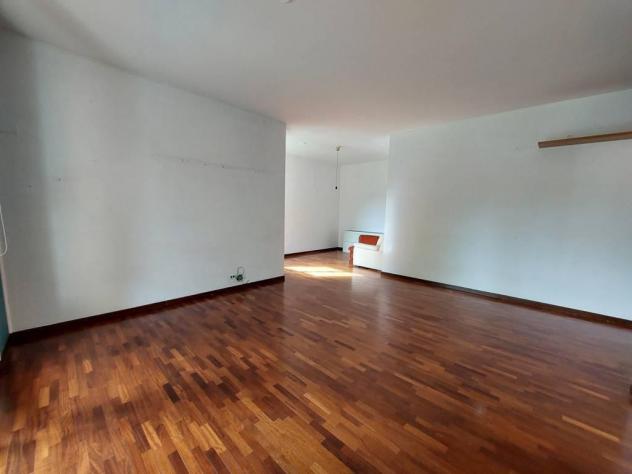 MONZA PARCO - Ottimo quadrilocale affacciato nel verde con cantina e box doppio - Foto 14