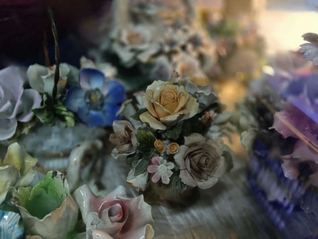 Fiori in Porcellana – 25014 - Foto 2
