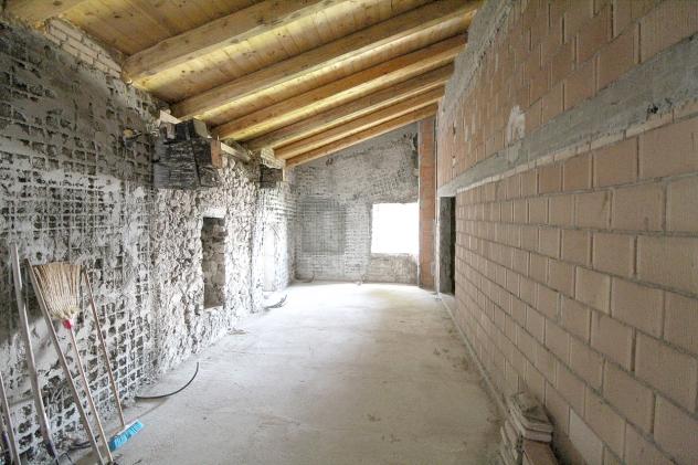 Porzione di casa in vendita a Verucchio
