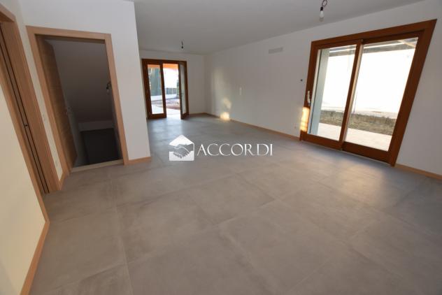 BIFAMILIARE di 6 vani e di 280 mq (TREVIGNANO) rif. RB639 - Foto 4