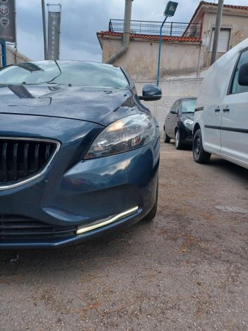 Volvo V40 D3 Geartronic Momentum ANNO 2017 - Foto 7