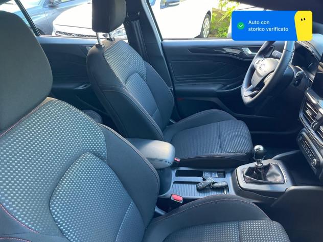Ford Focus 1.0 EcoBoost Hybrid 125cv ST-Line - Foto 8