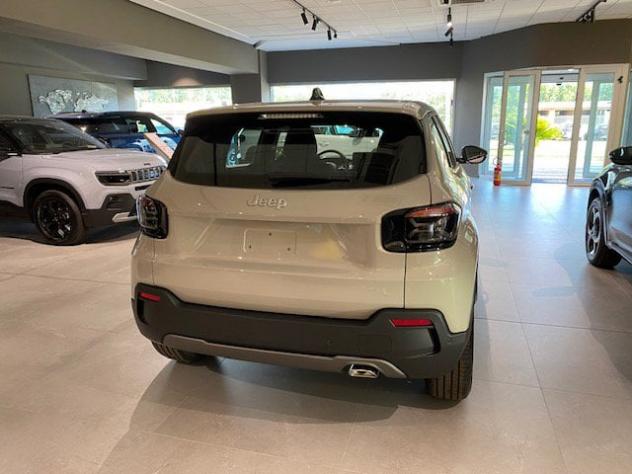 Jeep Avenger e-Hybrid 1.2 MHEV e-Hybrid Turbo Longitude - Foto 9