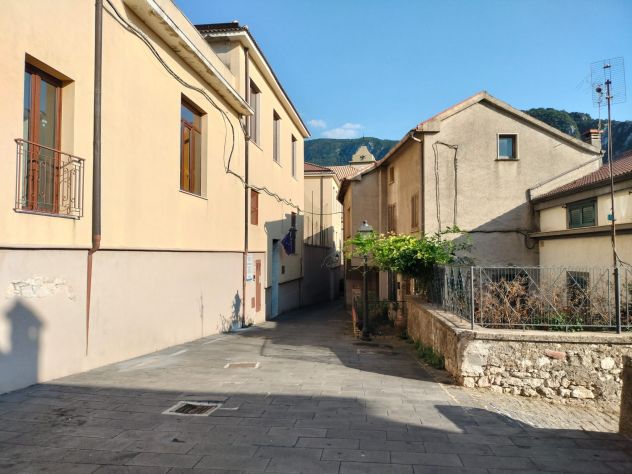 IMMOBILE PANORAMICO SEMI-INDIPENDENTE SU DUE LIVELLI NEL BORGO DI LAURINO - Foto 9