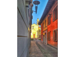 Tre Locali con doppio balcone nel Comune di Arese