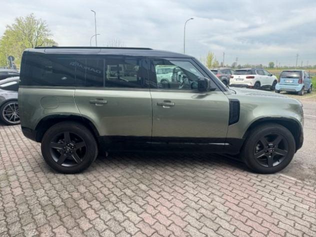 LAND ROVER Defender 110 3.0D I6 250 CV AWD Auto X-Dynamic SE rif. 23926175 - Foto 4