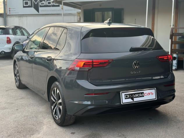 Volkswagen Golf VIII 2.0 TDI 150cv Automatica - Foto 4