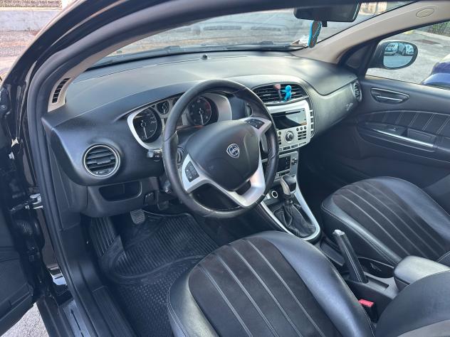 Lancia Delta 1.6 MJT DPF Platino - Foto 8