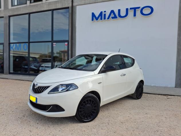 Lancia Ypsilon 1.0 FireFly 5 porte S&S Hybrid Silver Plus - Foto 2