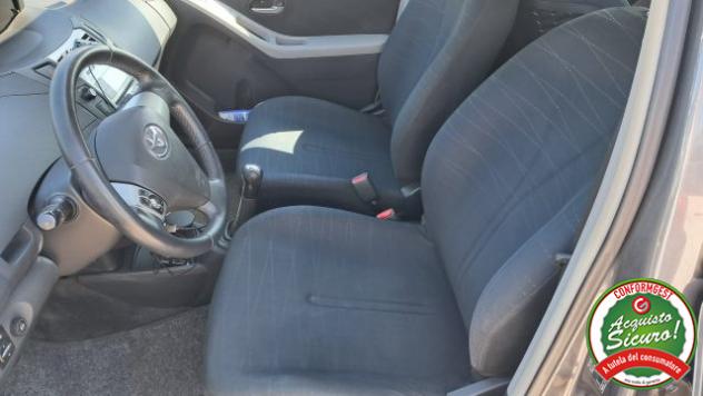 TOYOTA Yaris 1.3 5 porte Sol Gpl rif. 24086823 - Foto 3