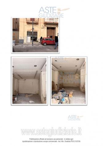 IMMOBILI-IMMOBILE COMMERCIALE-piazza Vincenzo De Franchis nn. 25-27 - Foto 9