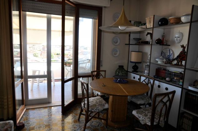 Rimini, disponibile periodo estivo attico con terrazzo - Foto 10