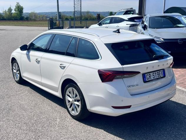Škoda Octavia 2.0 TDI EVO SCR 150 CV DSG Wagon Style - Foto 4