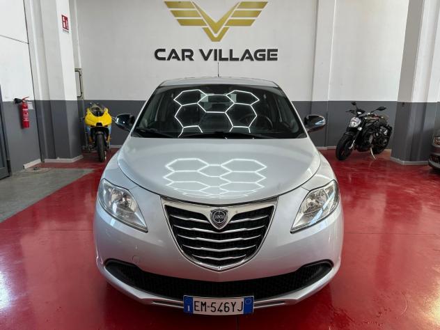 Lancia Ypsilon 1.2 69 CV 5 porte S&S Platinum - Foto 10