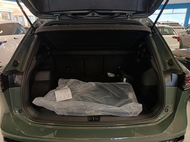 Volkswagen Tiguan Tiguan 1.5 eTSI 150 CV ACT DSG R-Line - Foto 4