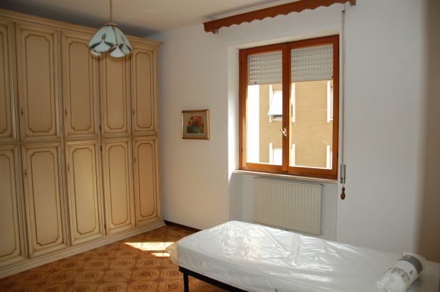 Posto letto per studentessa in singola (280 e 300 €) - Foto 5