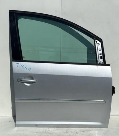 PORTA ANT.D. ARGENTO C/ALZ. E SERR. 999-U1307554 Carrozzeria  Lamierati esterni  Porte  Porta ant. dx. VOLKSWAGEN - TOURAN - 01-09-2010 - 01-07-2015