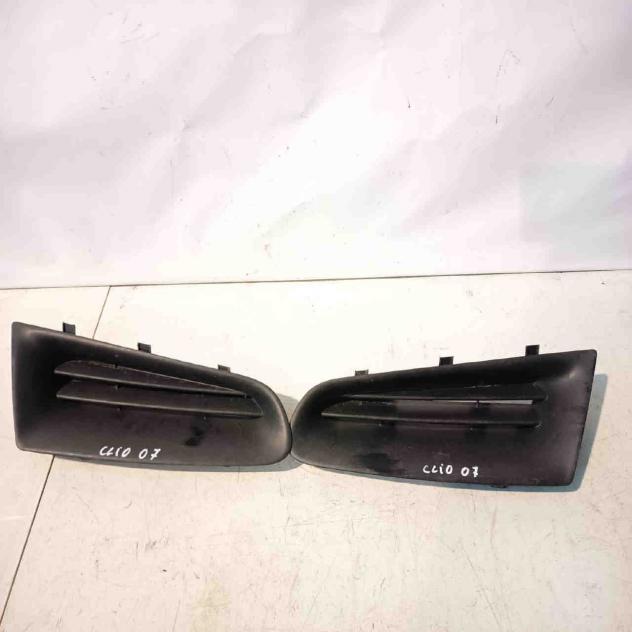 MASCHERINA ANTERIORE RENAULT Clio Serie (0408)