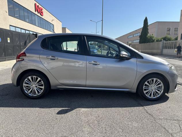 Peugeot 208 1.2 Allure 82cv - Foto 7