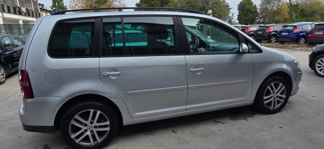 Volkswagen Touran 2.0 Highline Ecofuel - Foto 4
