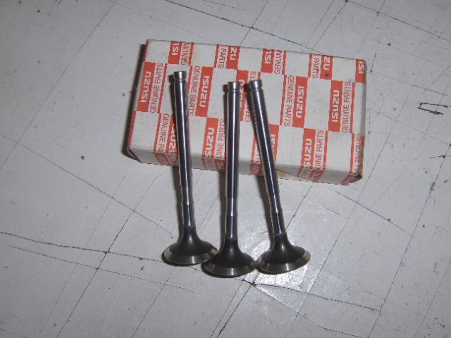 ISUZU 3KR2 Valvola di Scarico codice 894382-830-1 - Foto 2