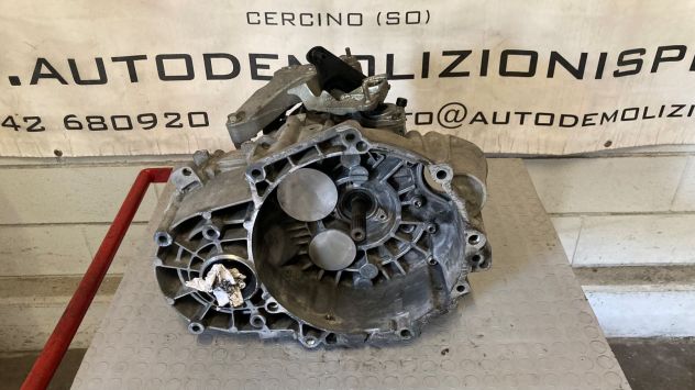 Cambio manuale Volkswagen Caddy 2.0TDI 4x4 del 2015 (NFQ)