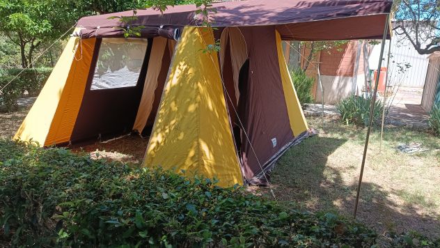 Tenda a casetta della Ferrino.
