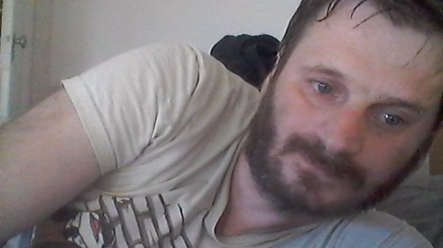 ragazzo appena arrivato in citta riceve a casa sua per far sesso con il profilatico con seguenti prezzi attivo 50 e passivo 30 chiamate ora subito - Foto 2 Tel:3928126604