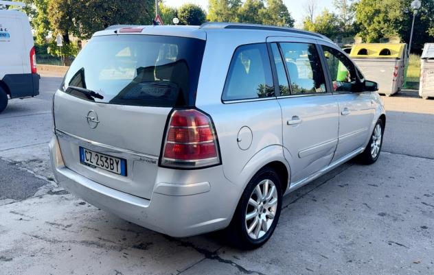 Opel Zafira 1.9 CDTI 120CV Cosmo - Foto 4