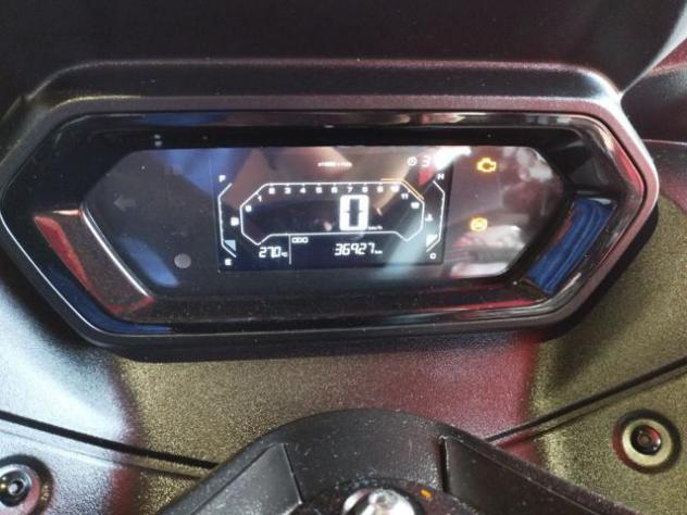 YAMAHA X-MAX 300 my 23 - Foto 5