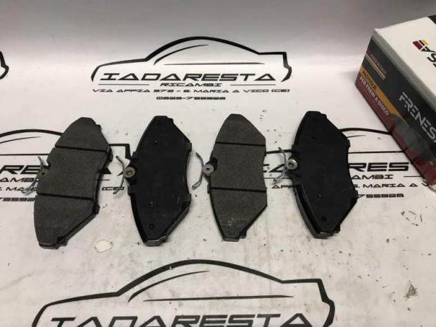 Set Pasticche Pattini Anteriori Mahindra Goa 0603BB0150N